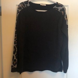 Leopard detail sweater